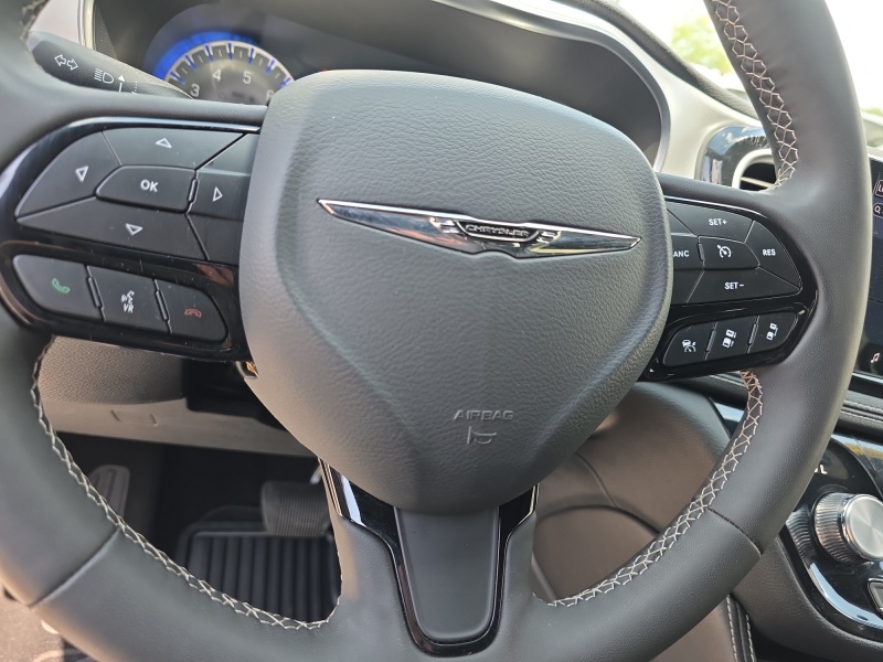 2025 Chrysler Pacifica