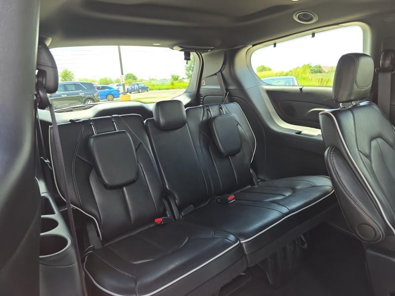 2025 Chrysler Pacifica