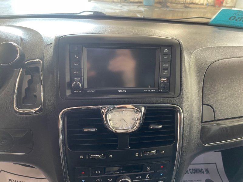 2016 Chrysler Town and Country