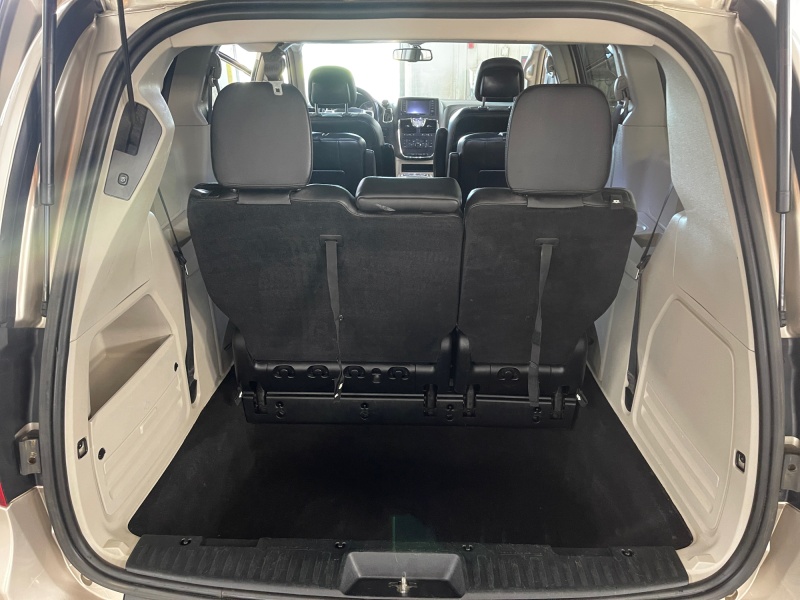 2016 Chrysler Town and Country