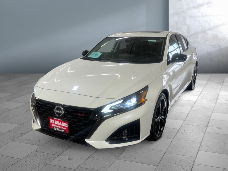 Used 2023 Nissan Altima 2.5 SR Car