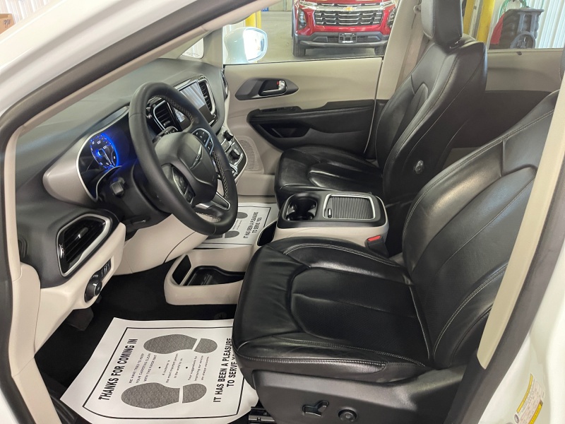 2022 Chrysler Pacifica