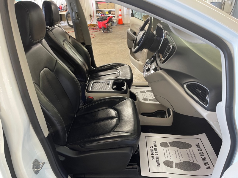 2022 Chrysler Pacifica