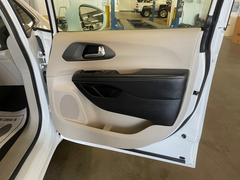 2022 Chrysler Pacifica