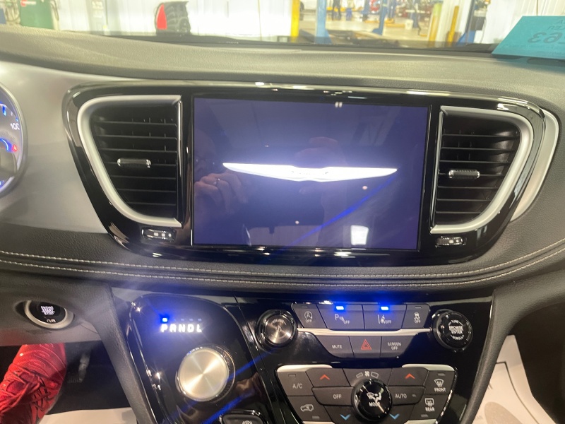 2025 Chrysler Pacifica