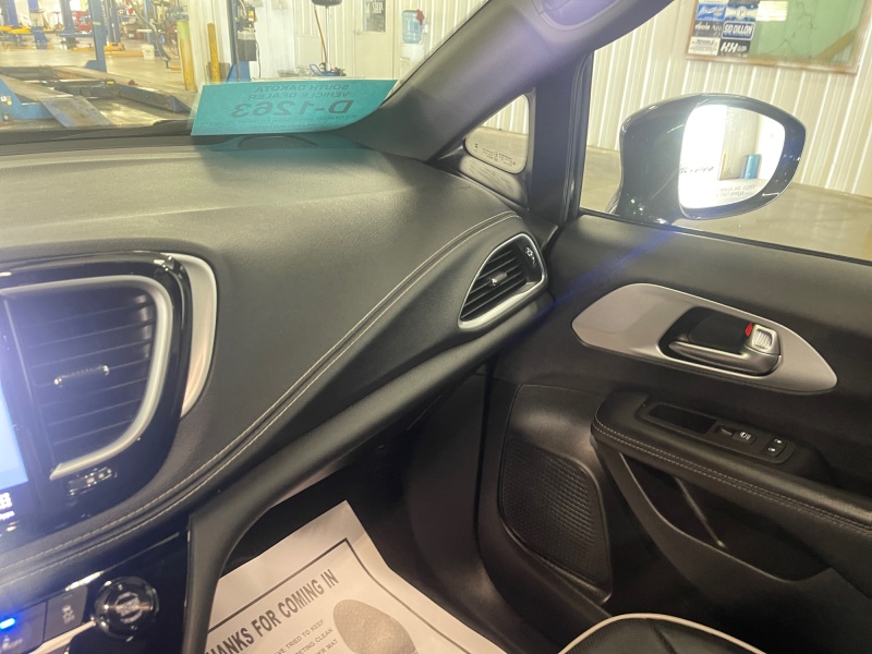 2025 Chrysler Pacifica