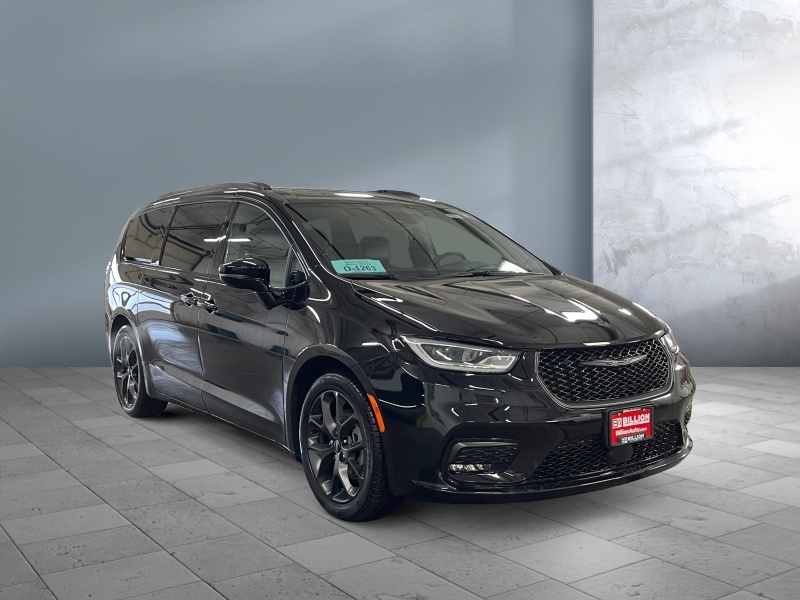 2025 Chrysler Pacifica
