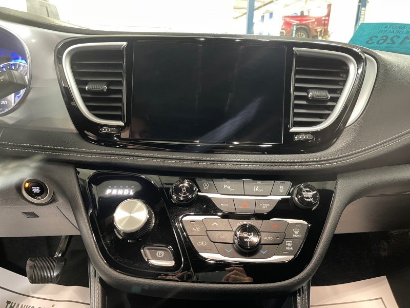 2025 Chrysler Pacifica
