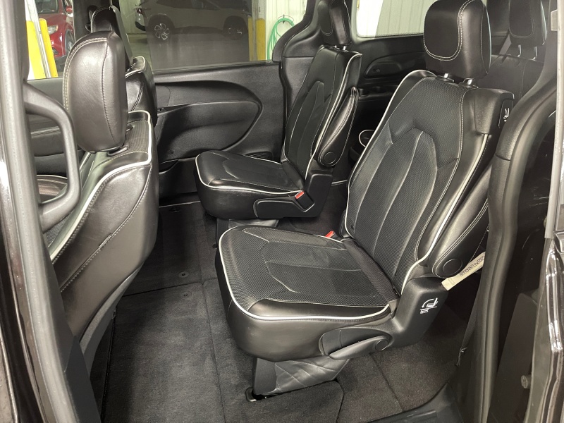 2025 Chrysler Pacifica