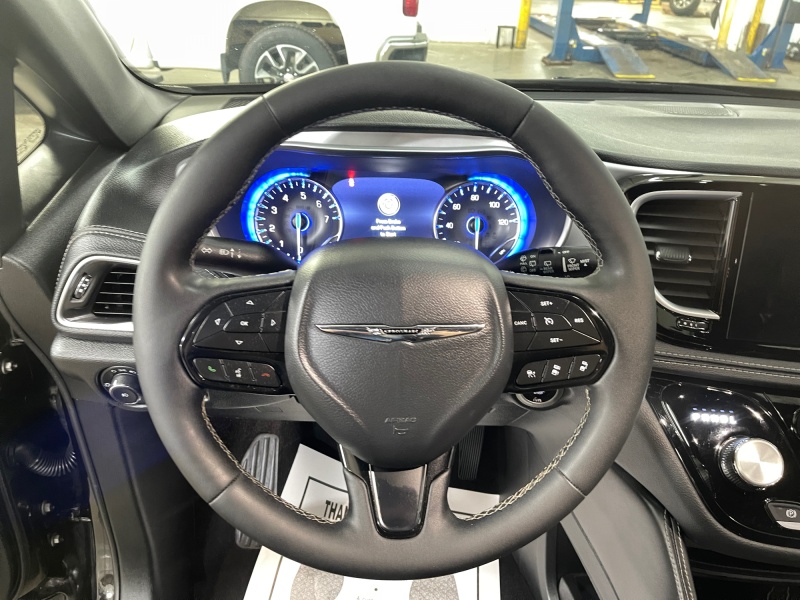 2025 Chrysler Pacifica