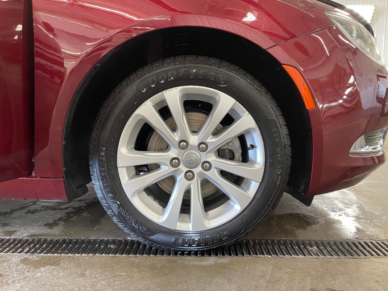 2016 Chrysler 200