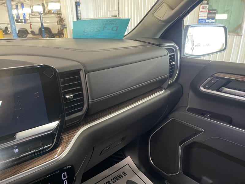 2026 Chevrolet Silverado 1500 LT - Photo 12