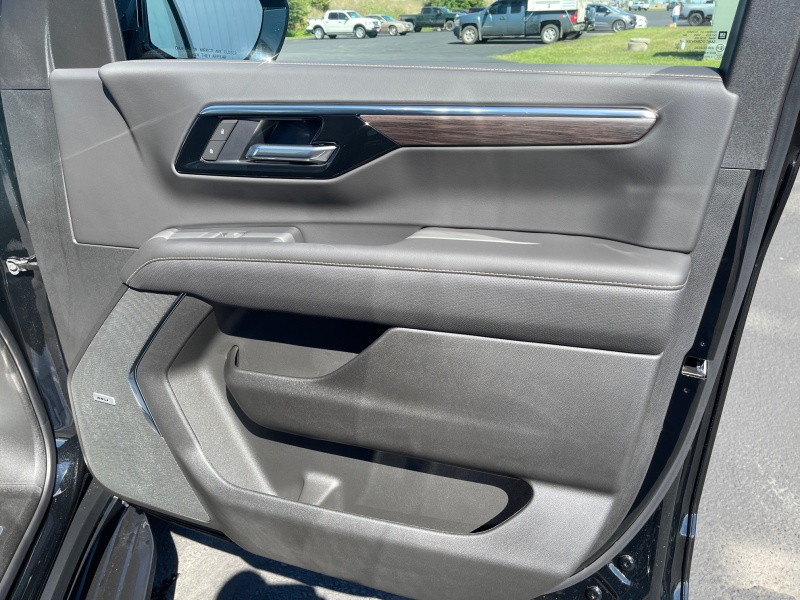 2025 Chevrolet Suburban