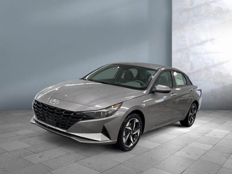 New 2023 Hyundai Elantra SEL Car