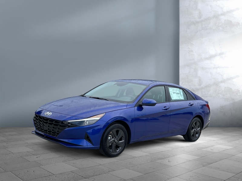 New 2023 Hyundai Elantra SEL Car