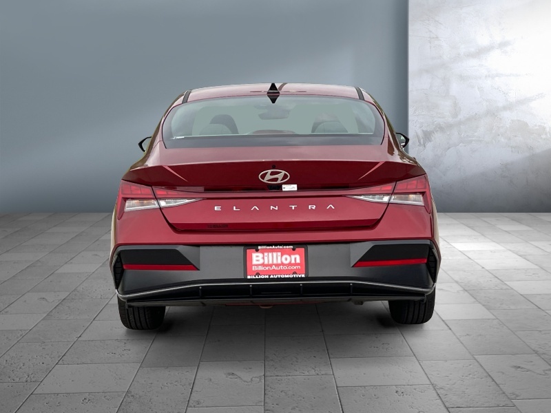 2024 Hyundai Elantra