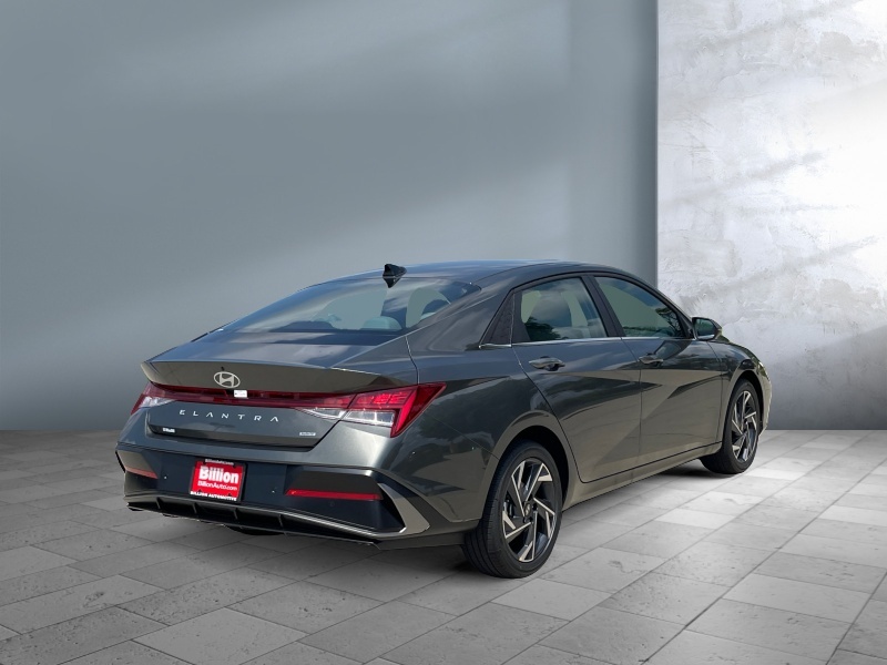 2024 Hyundai Elantra Hybrid