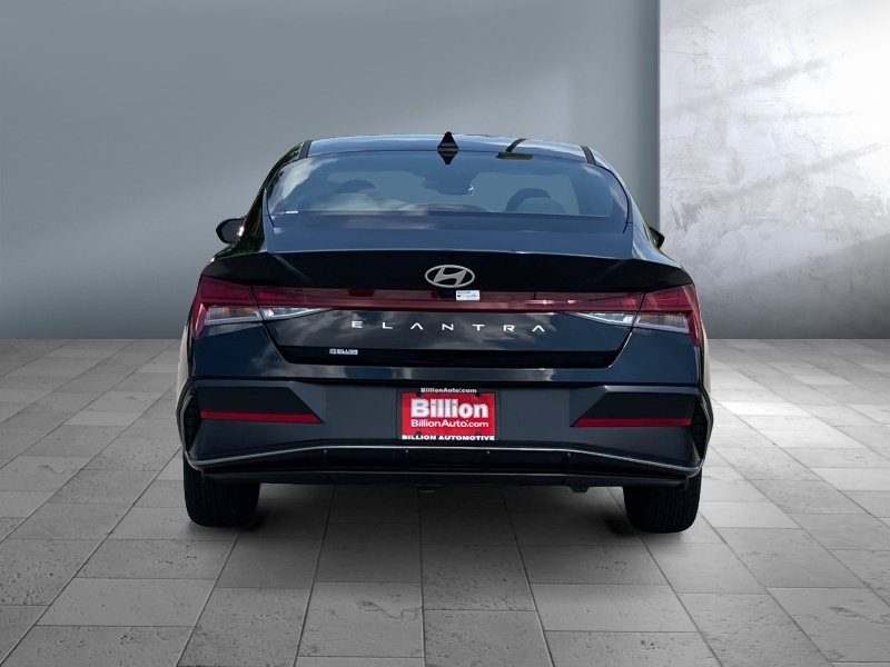 2024 Hyundai Elantra