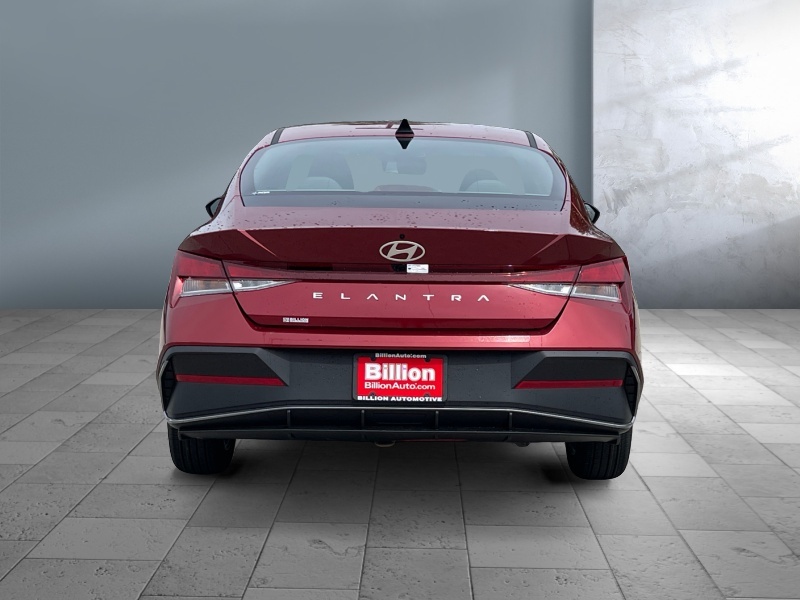 2024 Hyundai Elantra