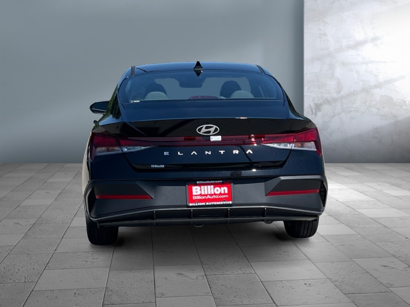 2024 Hyundai Elantra