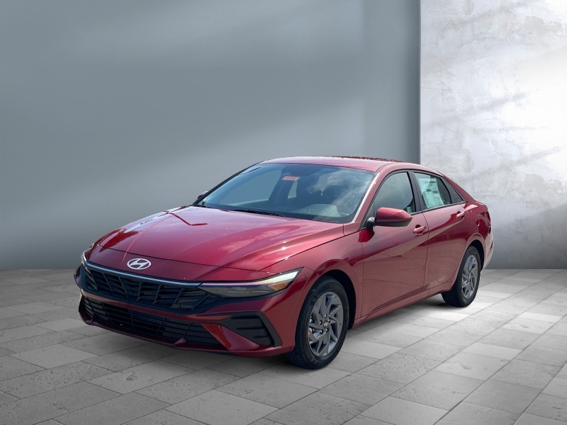 New 2024 Hyundai Elantra SEL Car