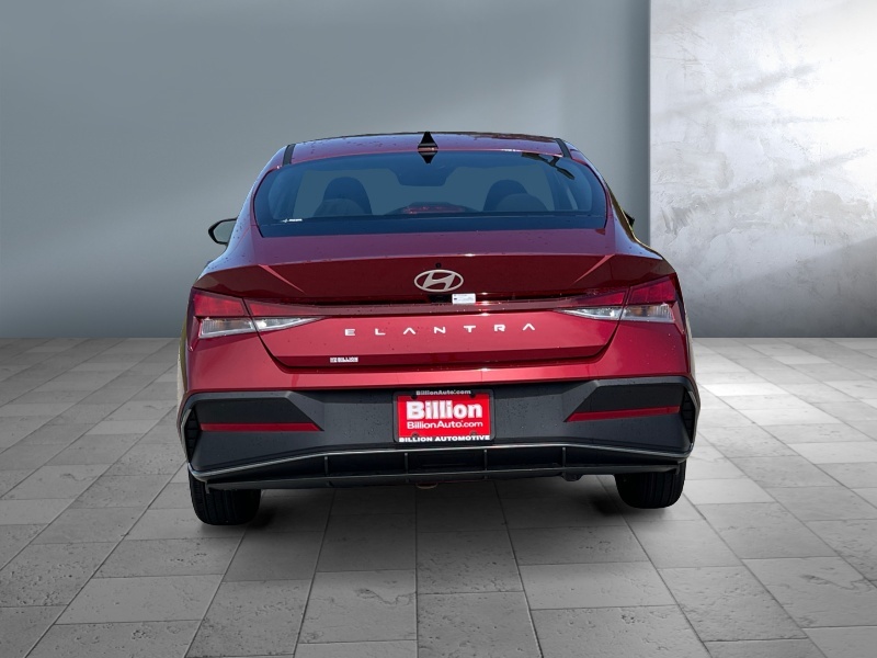 2024 Hyundai Elantra