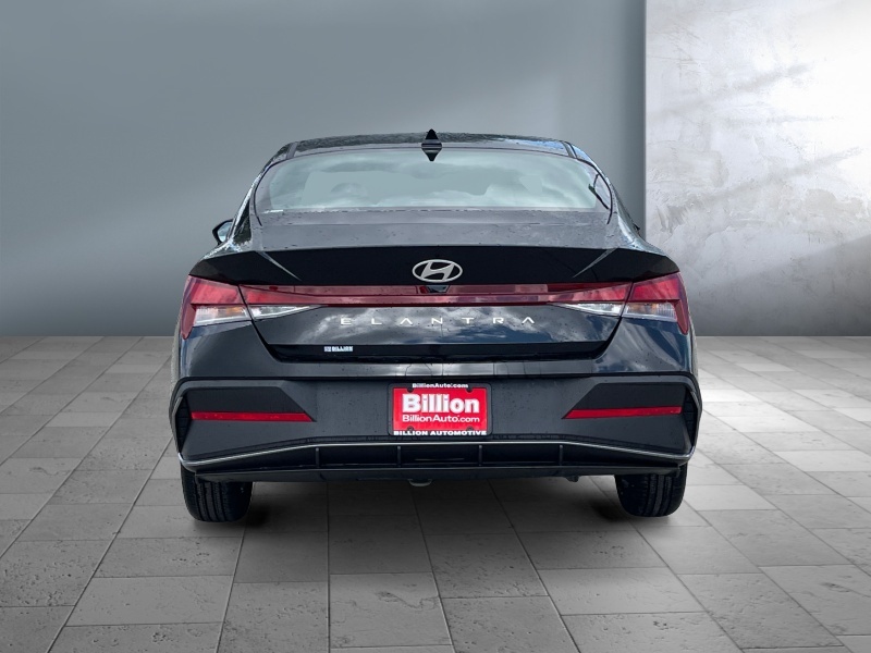 2024 Hyundai Elantra