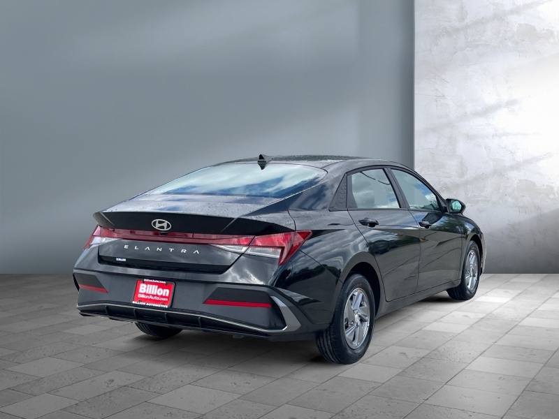 2024 Hyundai Elantra