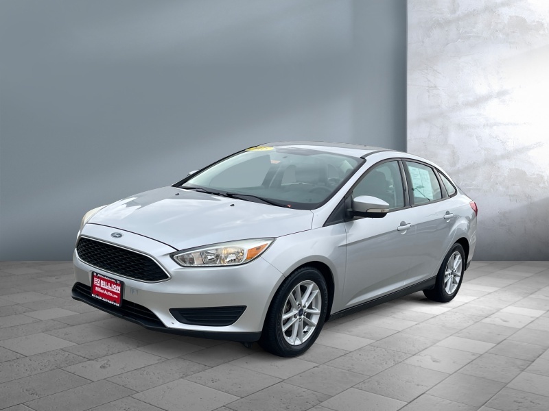 Used 2015 Ford Focus SE Car