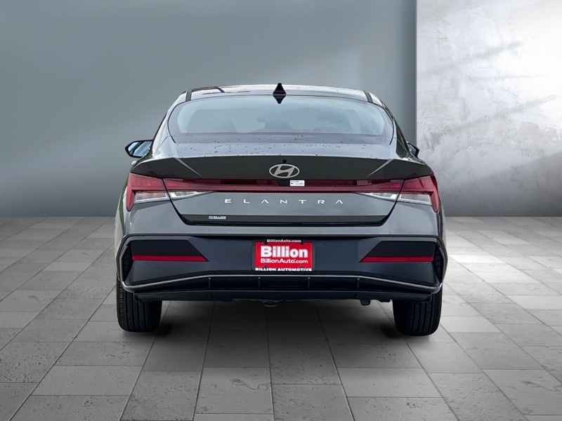 2024 Hyundai Elantra