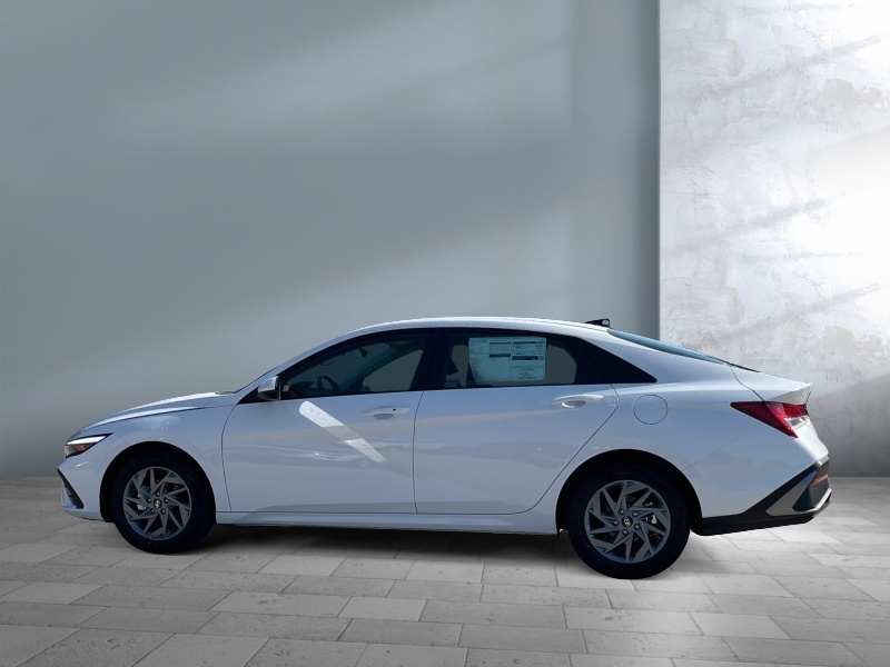 2025 Hyundai Elantra Hybrid