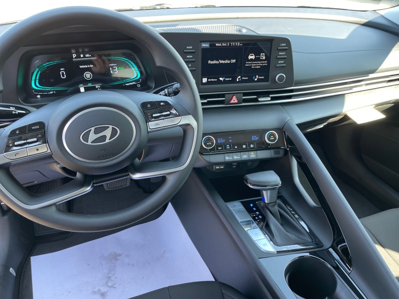 2025 Hyundai Elantra Hybrid