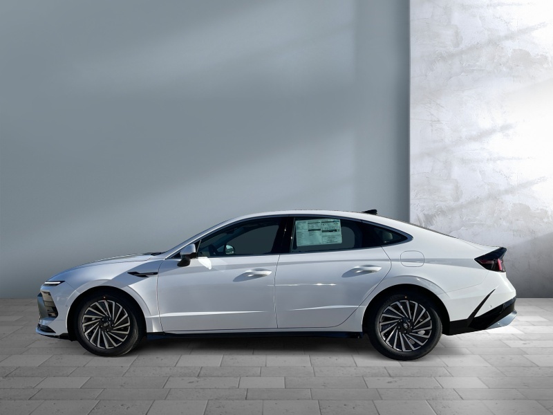 2025 Hyundai Sonata Hybrid