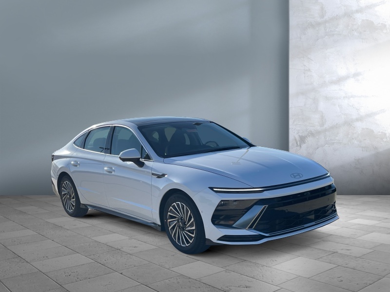 2025 Hyundai Sonata Hybrid