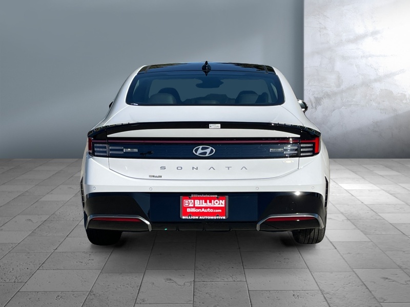 2025 Hyundai Sonata Hybrid