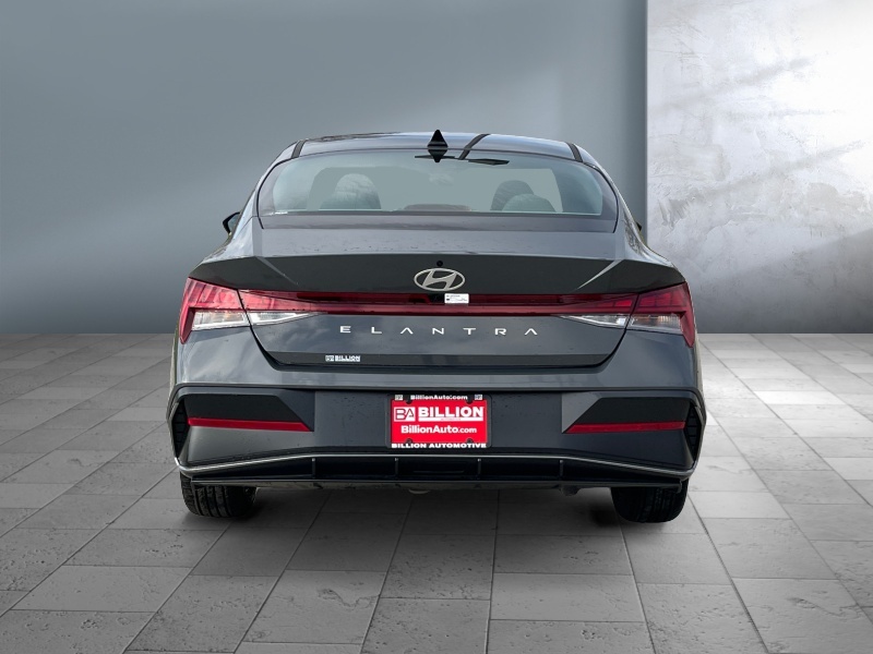 2025 Hyundai Elantra