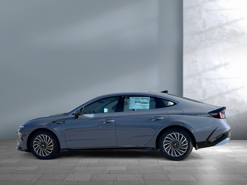 2025 Hyundai Sonata Hybrid