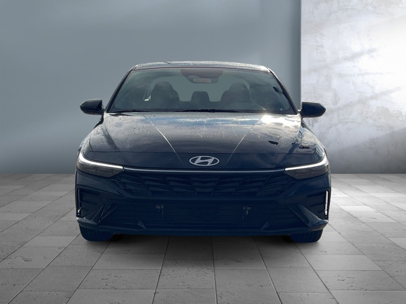 2025 Hyundai Elantra Hybrid