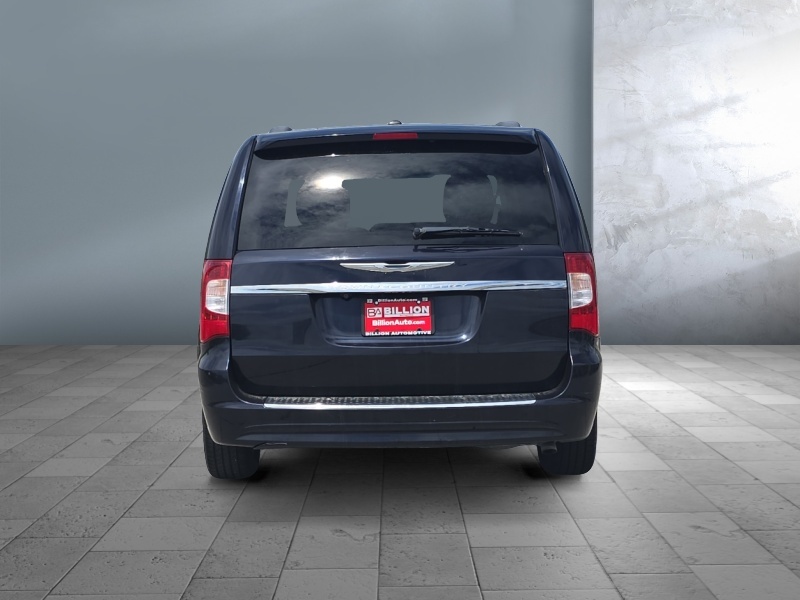 2011 Chrysler Town and Country