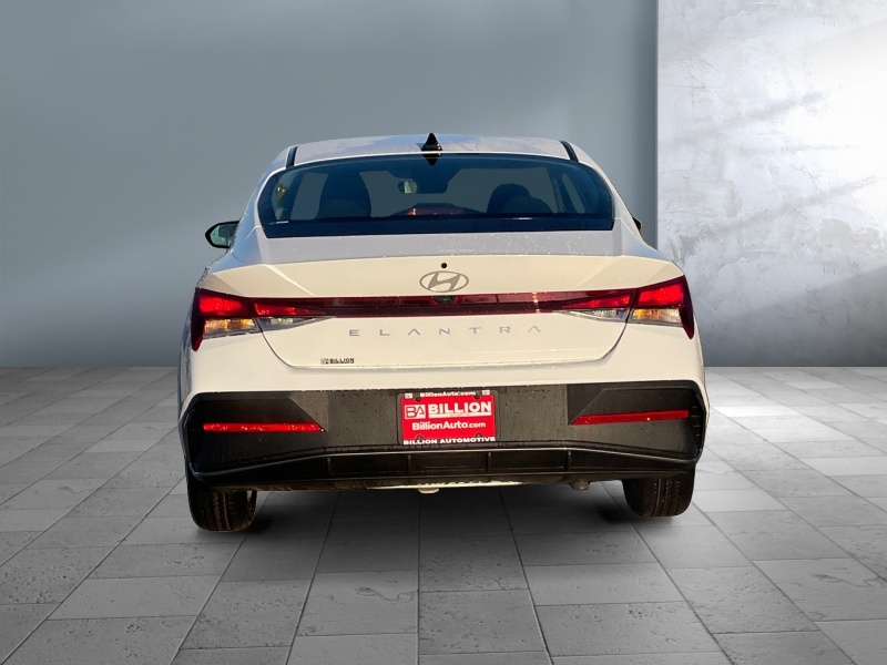 2025 Hyundai Elantra