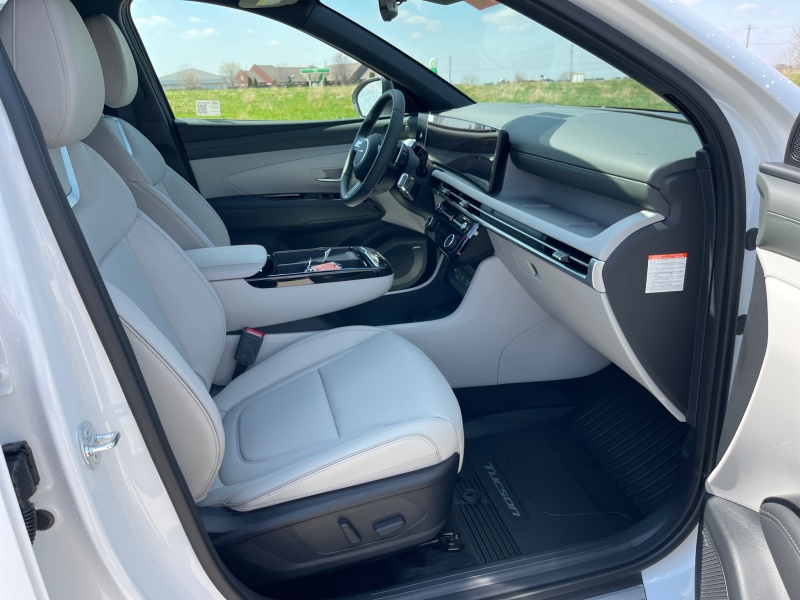 2025 Hyundai Tucson Hybrid