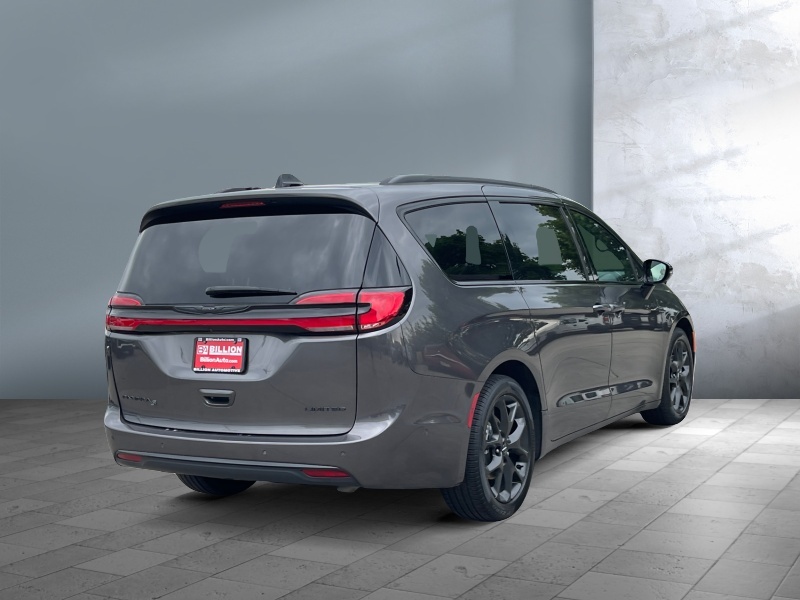 2023 Chrysler Pacifica