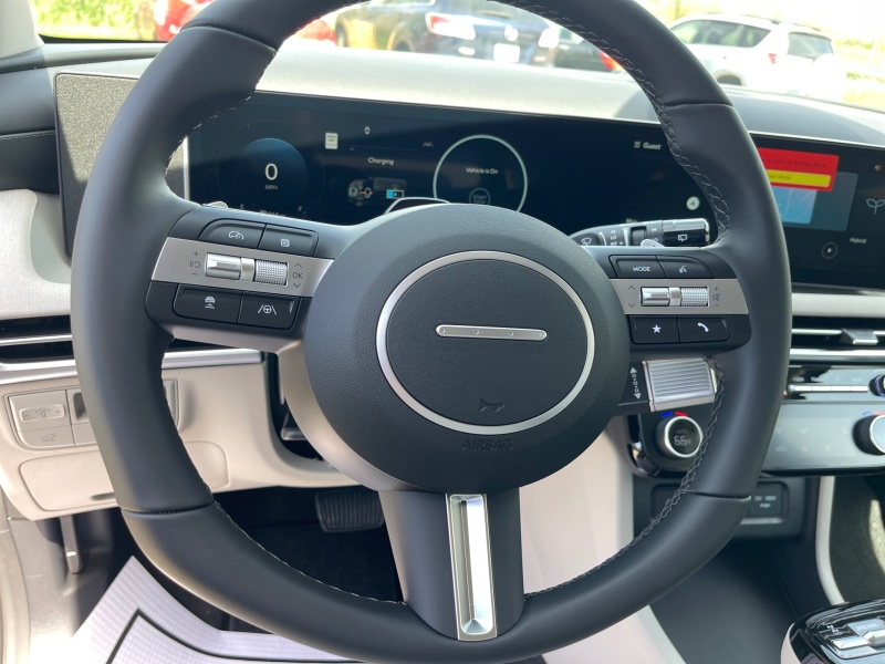 2025 Hyundai Tucson Hybrid