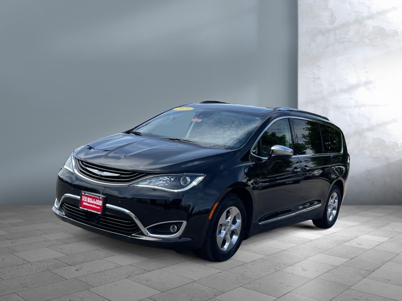 Used 2018 Chrysler Pacifica Hybrid Limited Vans