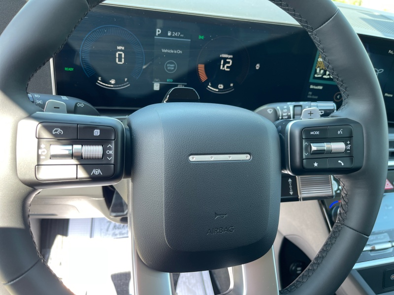 2025 Hyundai Santa Fe Hybrid