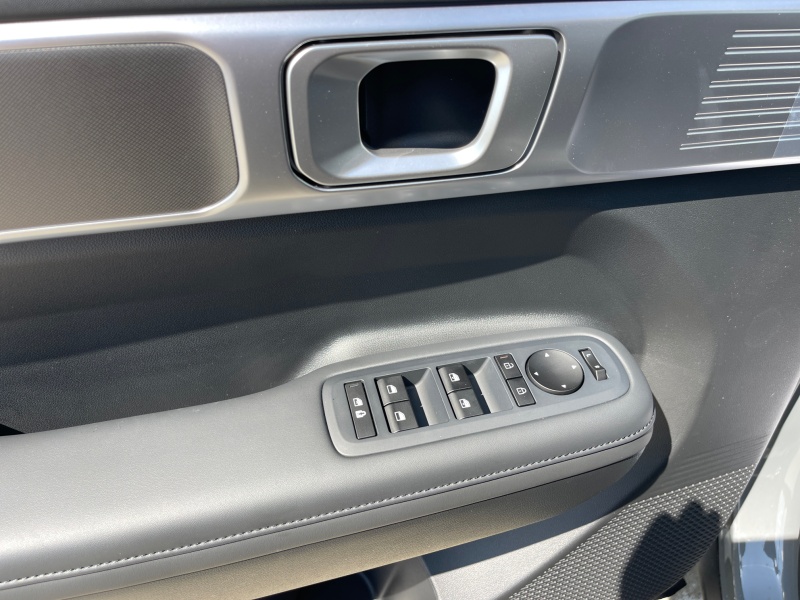 2025 Hyundai Santa Fe Hybrid