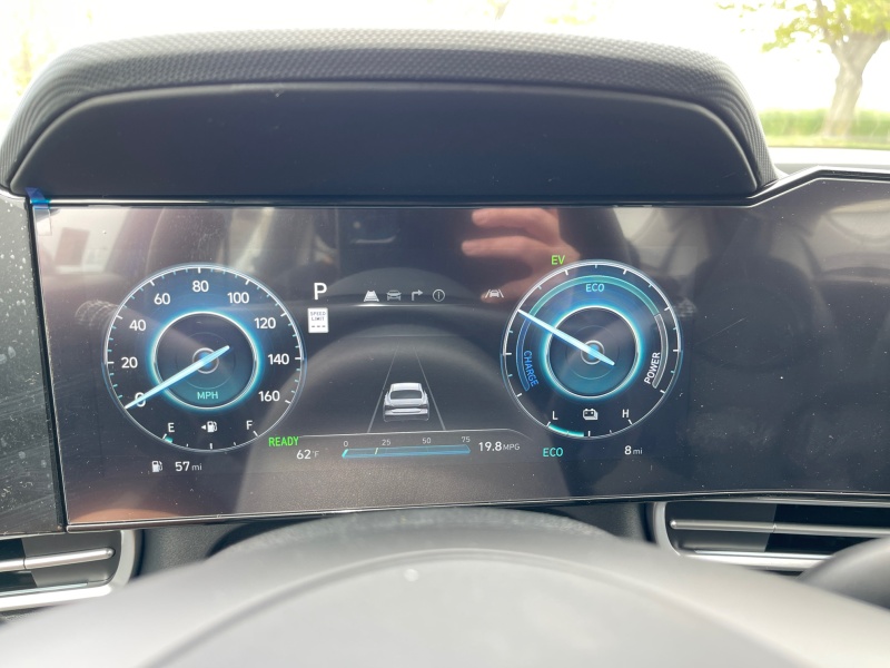 2025 Hyundai Elantra Hybrid