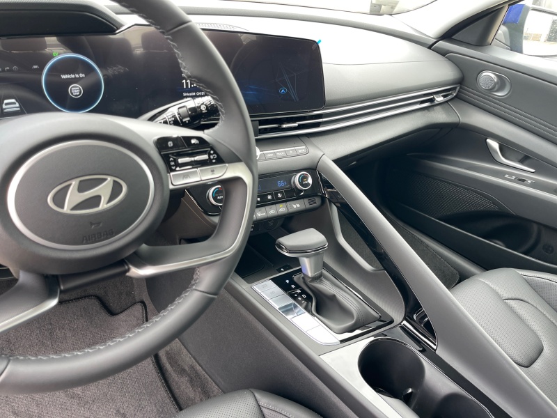 2025 Hyundai Elantra Hybrid