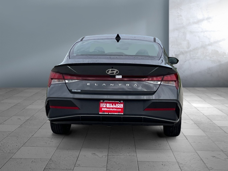 2025 Hyundai Elantra