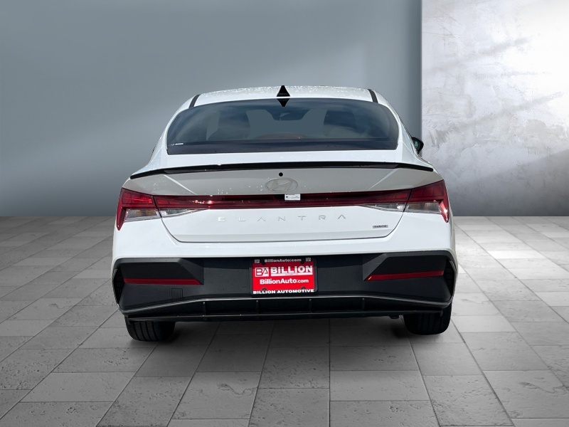 2025 Hyundai Elantra Hybrid